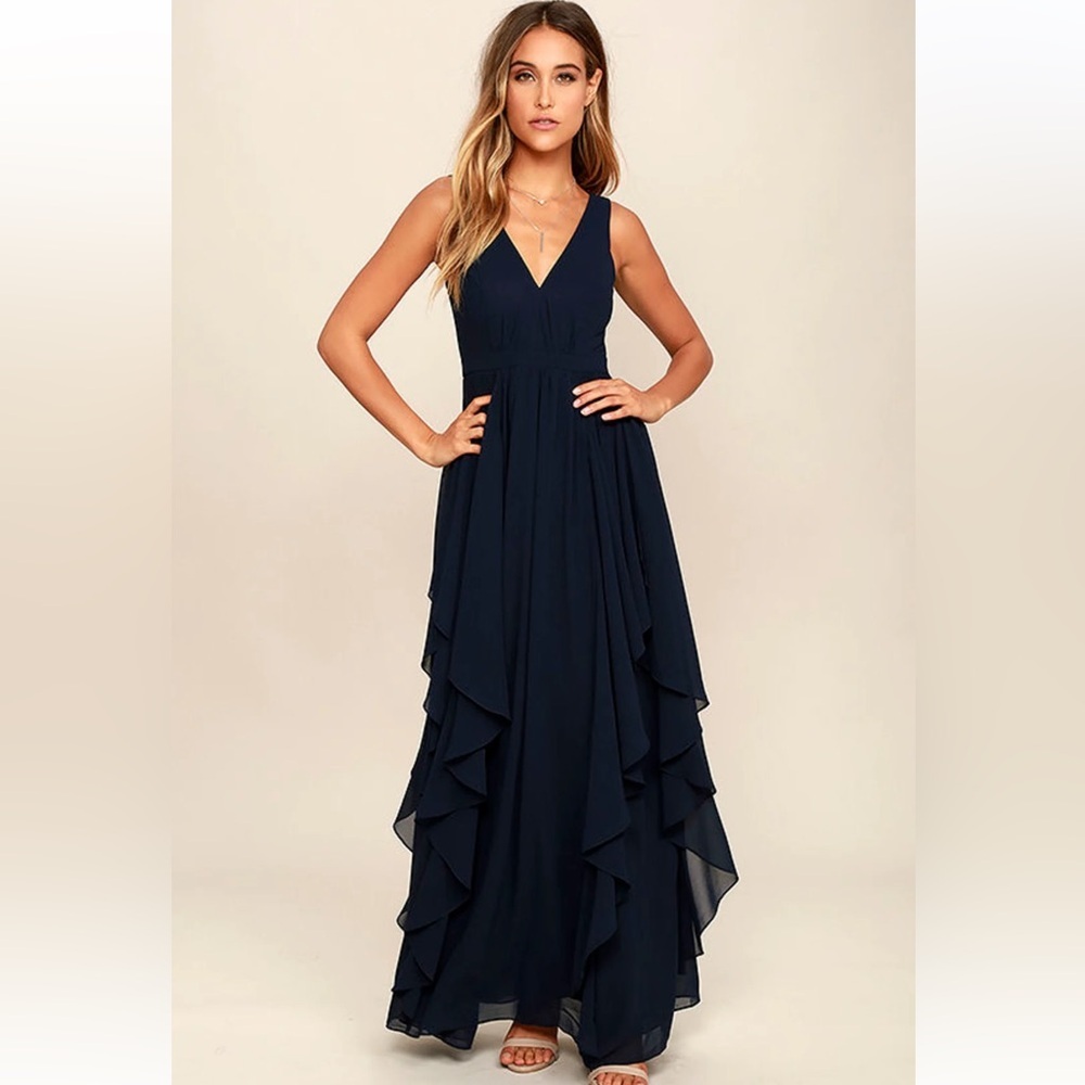 Lulus Elegant Navy Blue Maxi Dress size Medium

RN# 130670